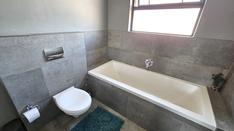 3 Bedroom Property for Sale in Melodie North West